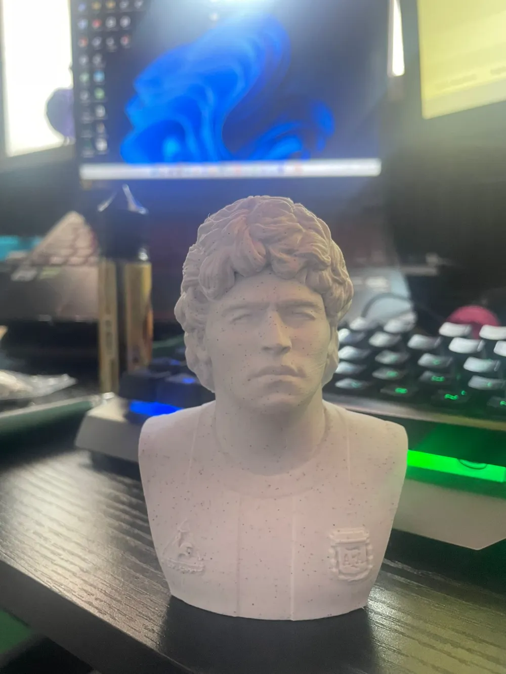 Busto Diego Maradona